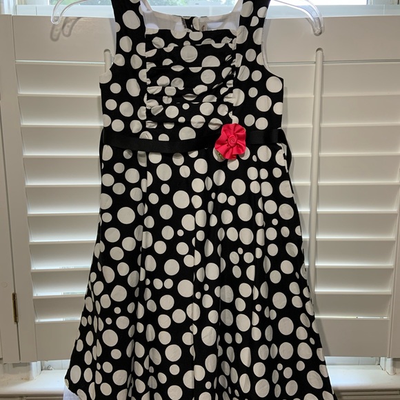 Sleeveless Formal Dress Size 6x - Picture 3 of 5